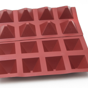 Pyramid mould 24 cells - 94 ml