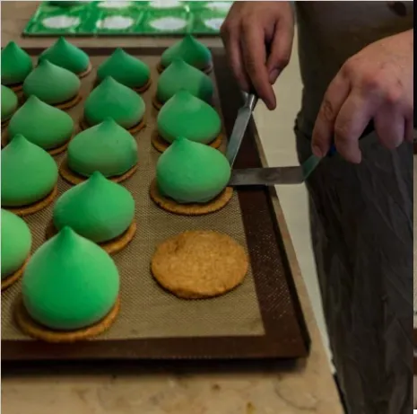 Baking mat for pastry SILMAT – 400X600 mm SKU: 003222 - Image 4